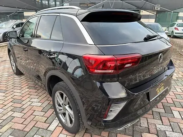 Usata VW T-Roc R-line 116 CV (85 kW) 2021 Nero SUV