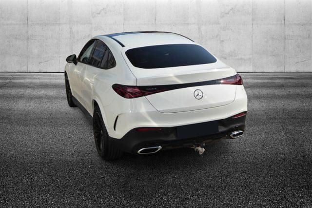 Usata Mercedes GLC300e AMG Line Premium 269 CV (197 kW) 2024 Bianco Coupé