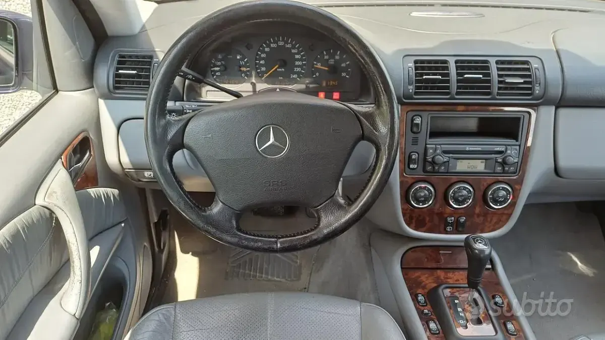 Usata Mercedes ML270 Classic 163 CV (119 kW) 2005 Blu SUV