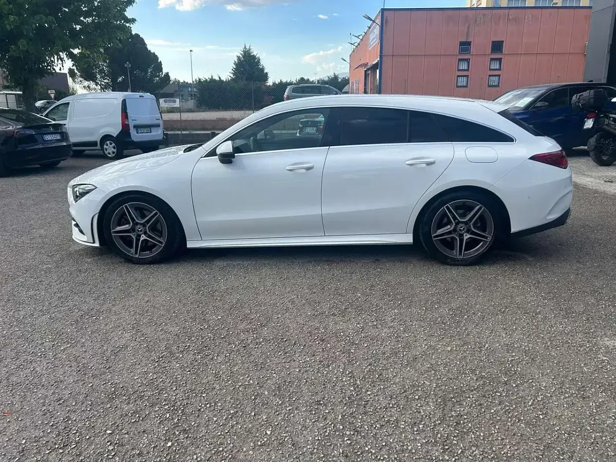 Usata Mercedes CLA200 Shooting Brake Premium 150 CV (110 kW) 2021 Bianco Station wagon