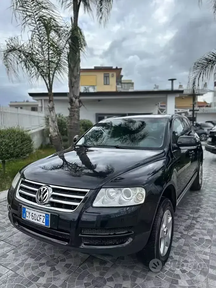 Usata VW Touareg 174 CV (127 kW) 2005 Nero SUV