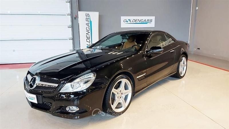Usata Mercedes SL300 AMG 231 CV (169 kW) 2010 Nero ossidiana Cabrio