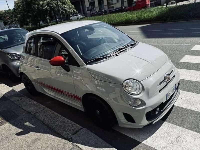 Usata 2015 Abarth 500 Custom Due volumi | 9790 € (Super prezzo) - Immagine 1/4