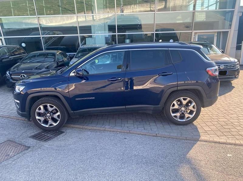 Usata Jeep Compass Limited 120 CV (88 kW) 2020 Blu/azzurro SUV