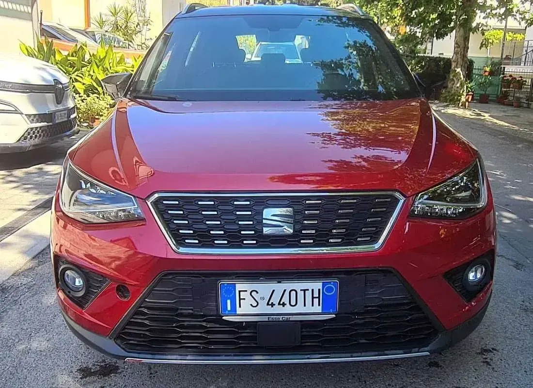 Usata Seat Arona XCELLENCE 95 CV (69 kW) 2018 Rosso SUV