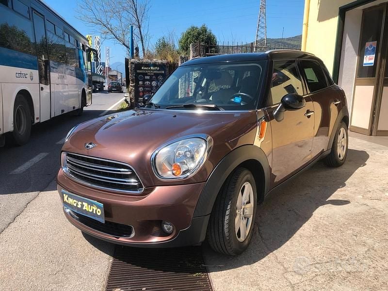 Usata Mini Countryman 111 CV (81 kW) 2016 Marrone SUV
