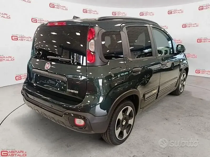 Nuova Fiat Panda Cross 70 CV (51 kW) 2026 Verde Utilitaria