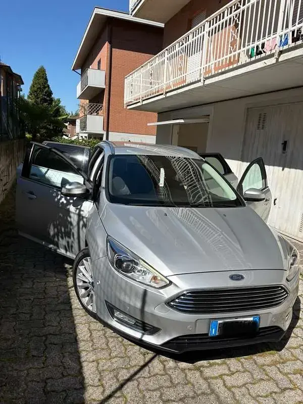 Usata Ford Focus Titanium X 120 CV (88 kW) 2016 Station wagon