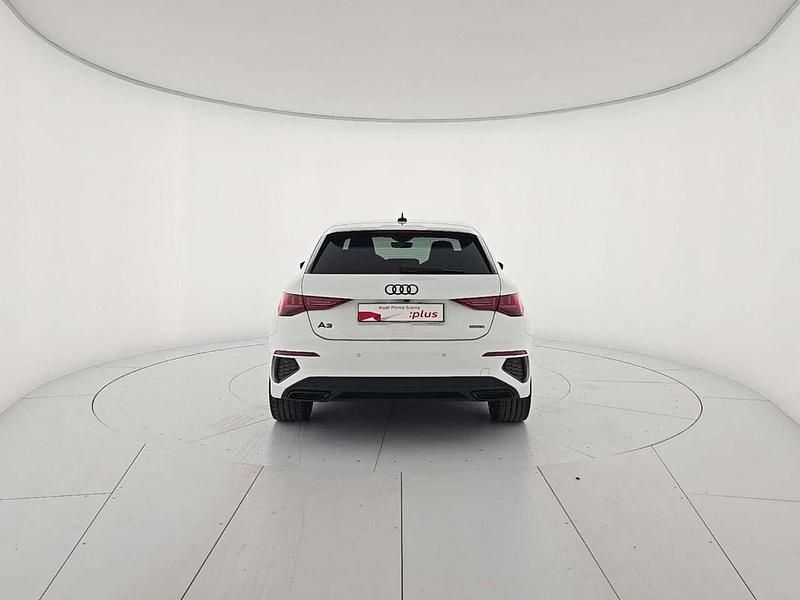 Usata Audi A3 Sportback S-Line 200 CV (147 kW) 2023 Bianco Utilitaria