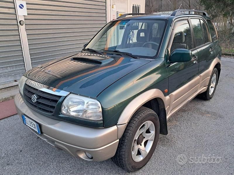 Usata Suzuki Grand Vitara 109 CV (80 kW) 2002 Verde SUV