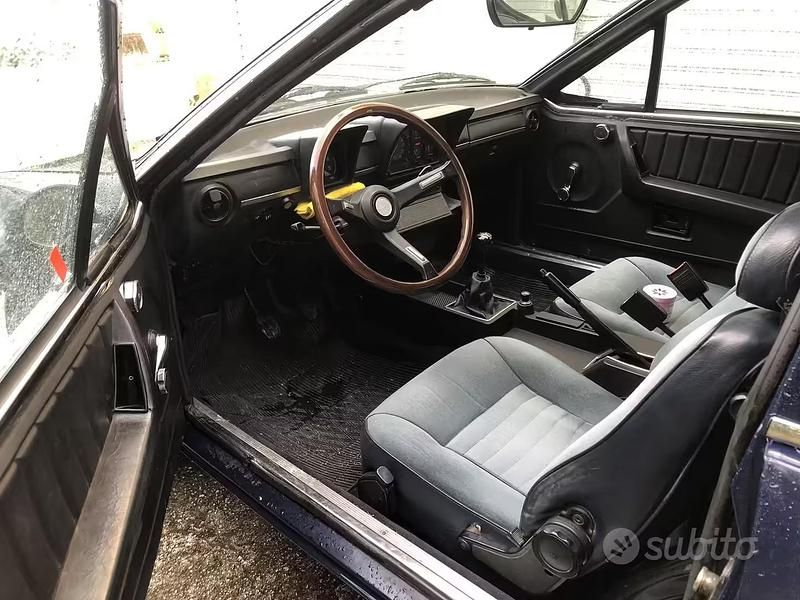 Usata Alfa Romeo GT 122 CV (89 kW) 1970 Blu Coupé