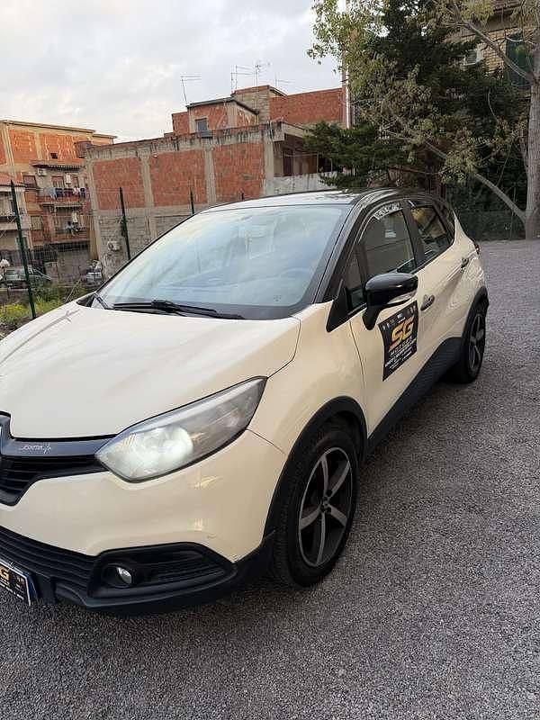 Usata Renault Captur 90 CV (66 kW) 2014 SUV