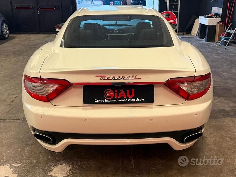 Usata Maserati Granturismo 441 CV (324 kW) 2008 Bianco Coupé