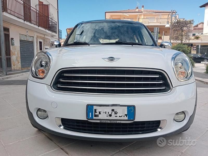 Usata Mini Countryman 111 CV (81 kW) 2011 Bianco SUV