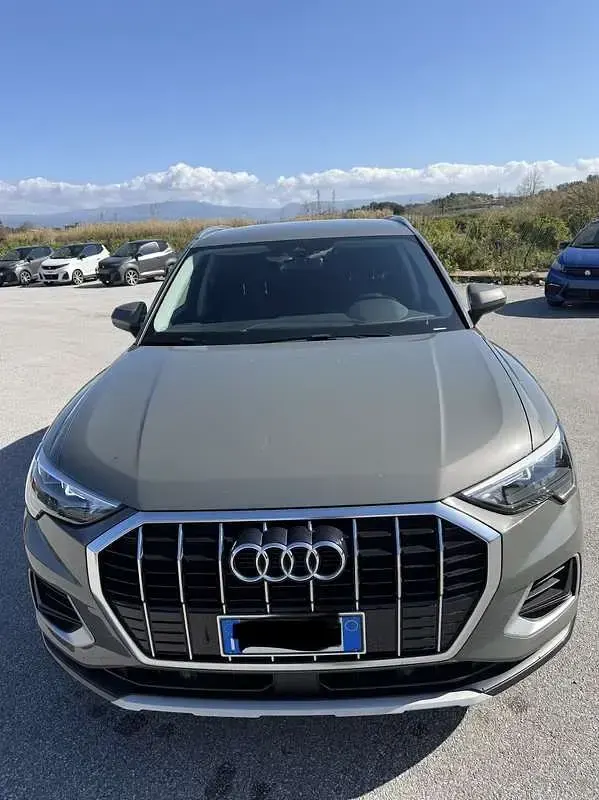 Usata Audi Q3 Advanced 150 CV (110 kW) 2020 Grigio SUV