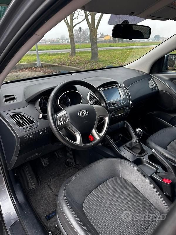 Usata Hyundai ix35 2012 Grigio SUV