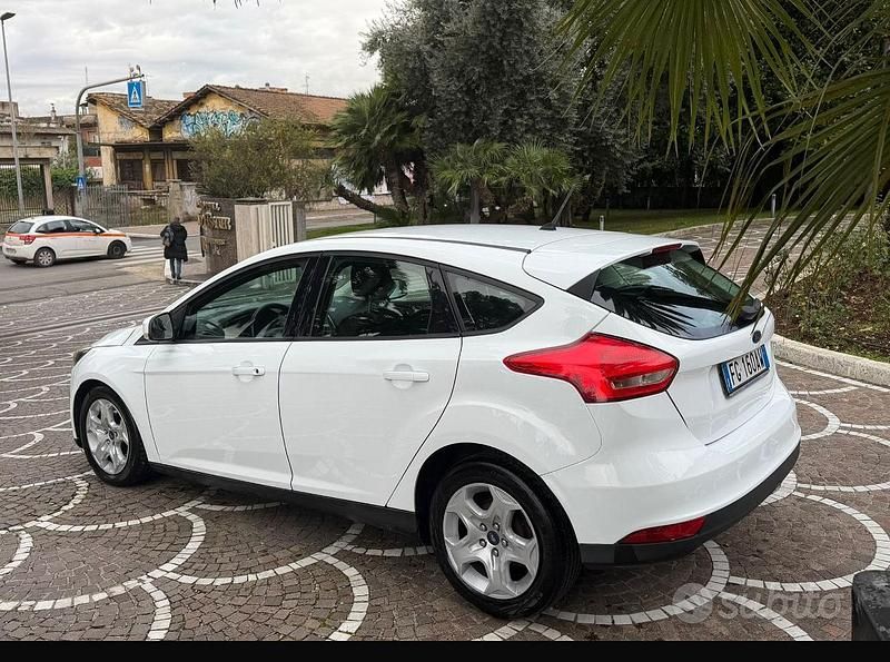 Usata Ford Focus 95 CV (69 kW) 2016 Bianco Berlina