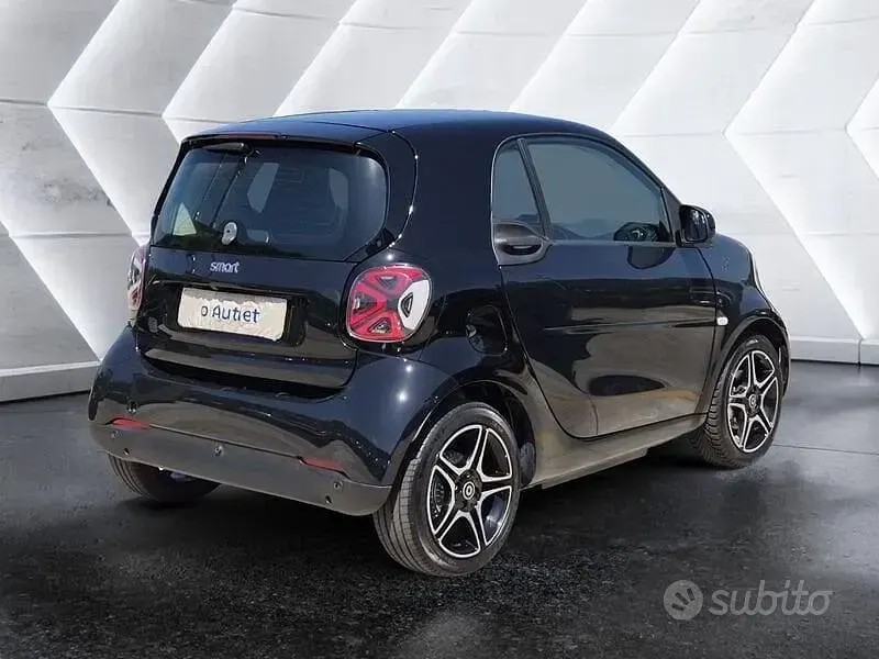Usata Smart ForTwo Electric Drive Pulse 60 kW (82 CV) 2023 Nero Berlina