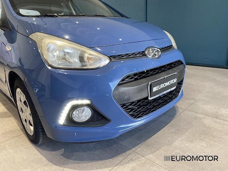Usata Hyundai i10 67 CV (49 kW) 2015 Blu Utilitaria