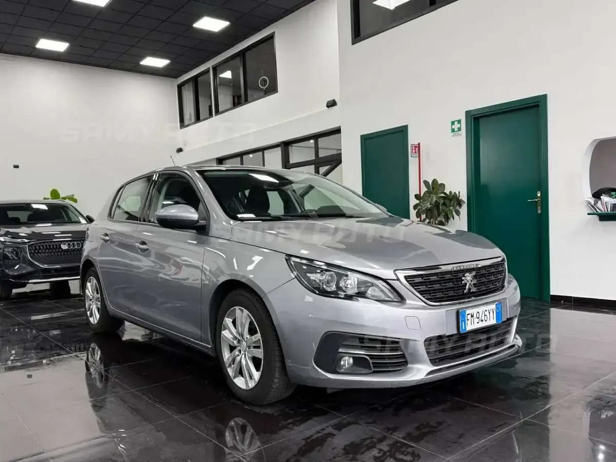 Usata Peugeot 308 131 CV (96 kW) 2018 Grigio Berlina