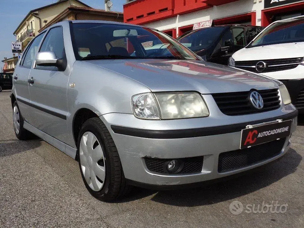 Usata VW Polo 60 CV (44 kW) 2002 Grigio Utilitaria