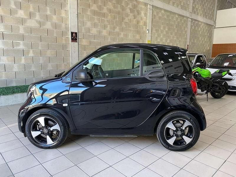 Usata Smart ForTwo Electric Drive 41 kW (56 CV) 2021 Nero Berlina