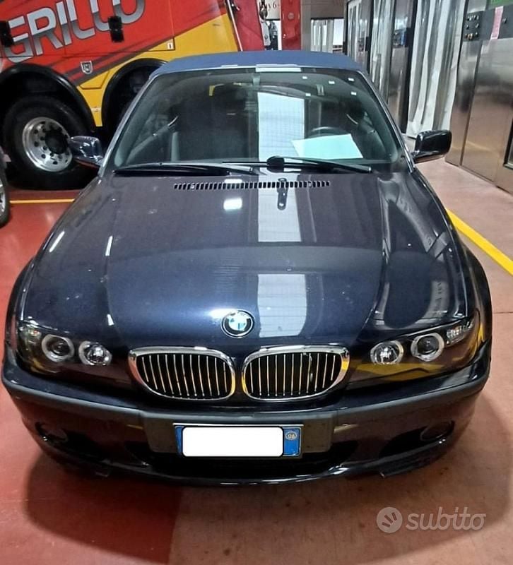 Usata BMW 320 Cabriolet 150 CV (110 kW) 2006 Blu Cabrio
