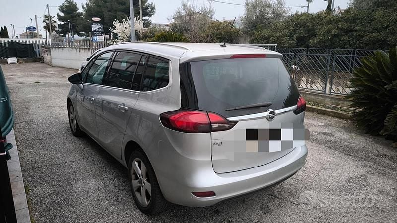Usata Opel Zafira 140 CV (102 kW) 2014 Grigio Monovolume