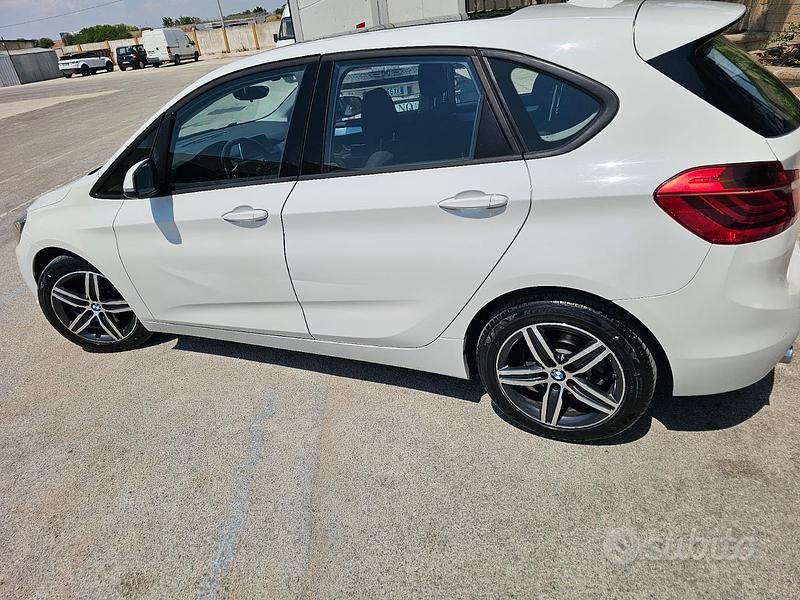 Usata BMW 218 150 CV (110 kW) 2014 Bianco Berlina