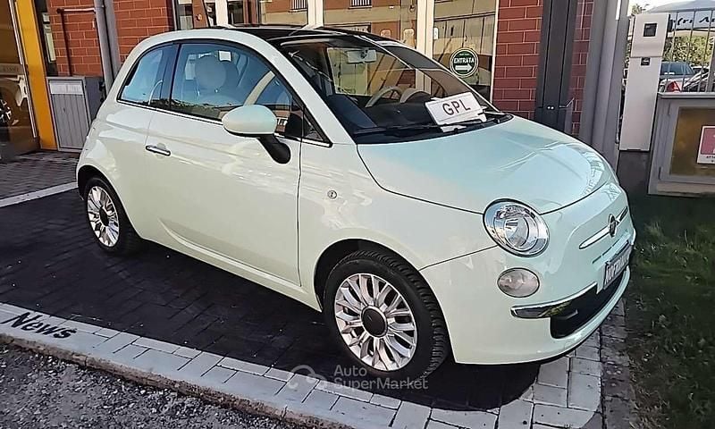 Usata Fiat 500 Lounge 69 CV (50 kW) 2014 Verde Utilitaria