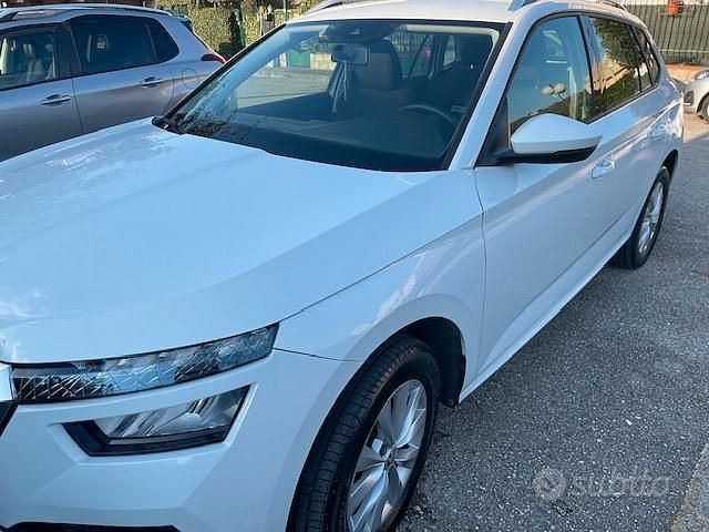 Usata Skoda Kamiq Ambition 110 CV (80 kW) 2021 Bianco SUV