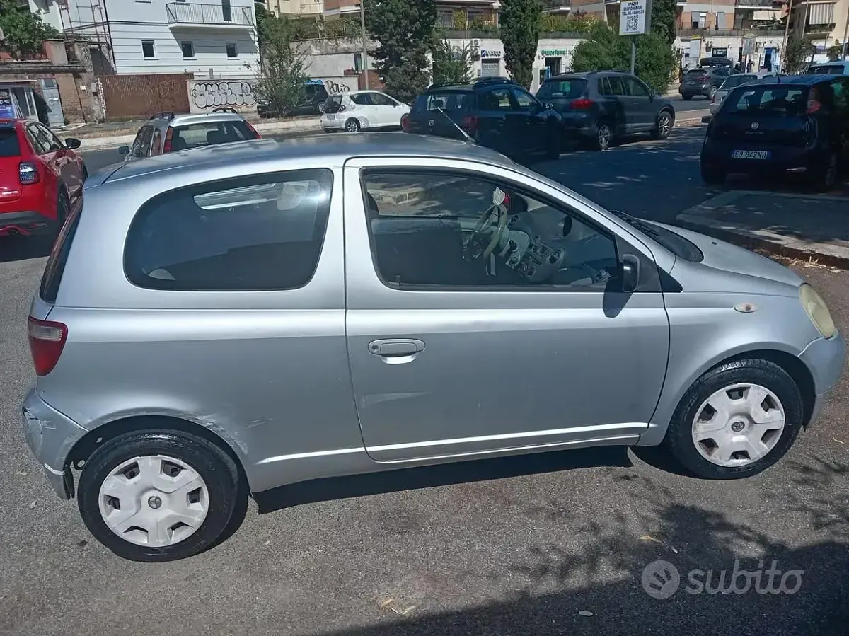 Usata Toyota Yaris 68 CV (50 kW) 2000 Berlina