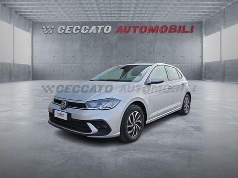 Argento Usata 2024 VW Polo Life Tre volumi | 17.927 € (Ottimo prezzo) - Immagine 1/4