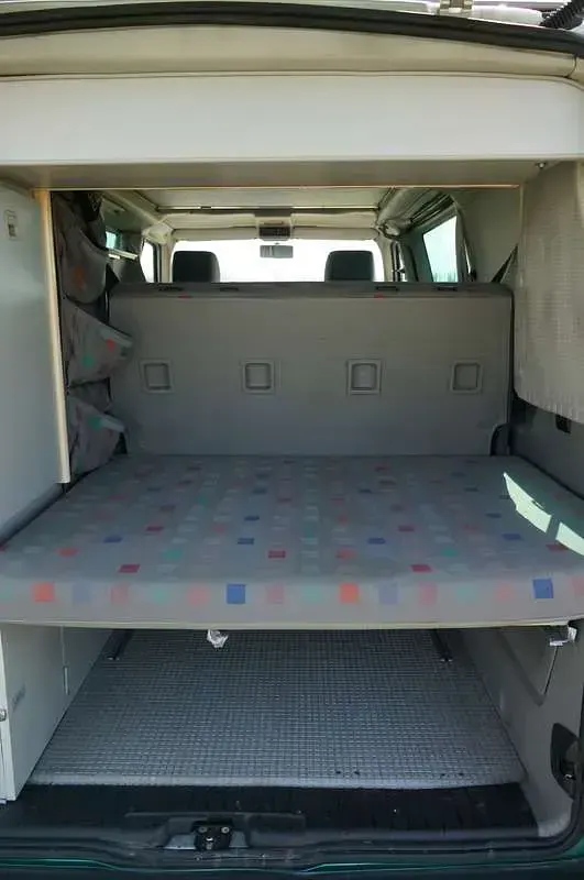 Usata VW T4 California 151 CV (111 kW) 2002 Verde Furgone