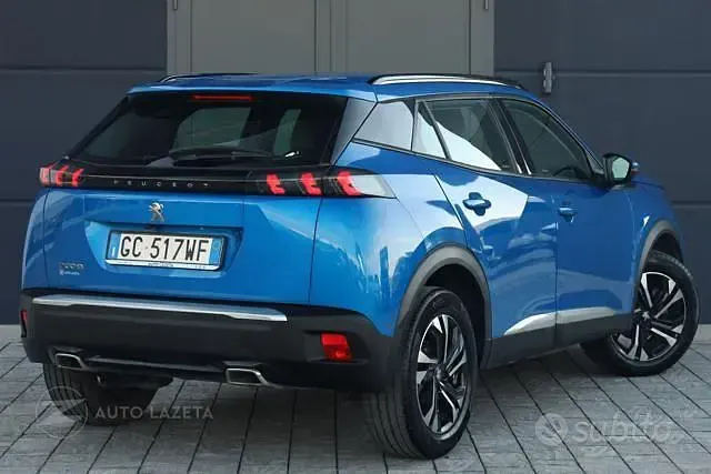 Usata Peugeot 2008 Allure 131 CV (96 kW) 2020 Azzurro SUV