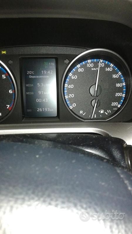 Usata Toyota RAV4 Lounge 143 CV (105 kW) 2016 Nero SUV