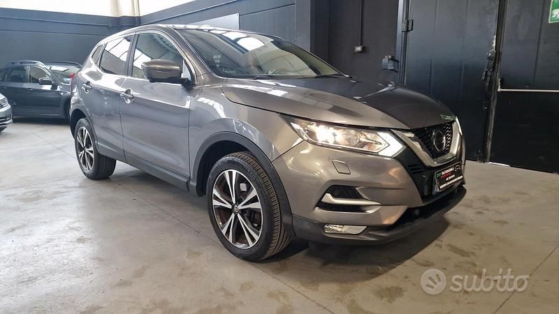 Usata Nissan Qashqai Tekna 110 CV (80 kW) 2018 Grigio SUV