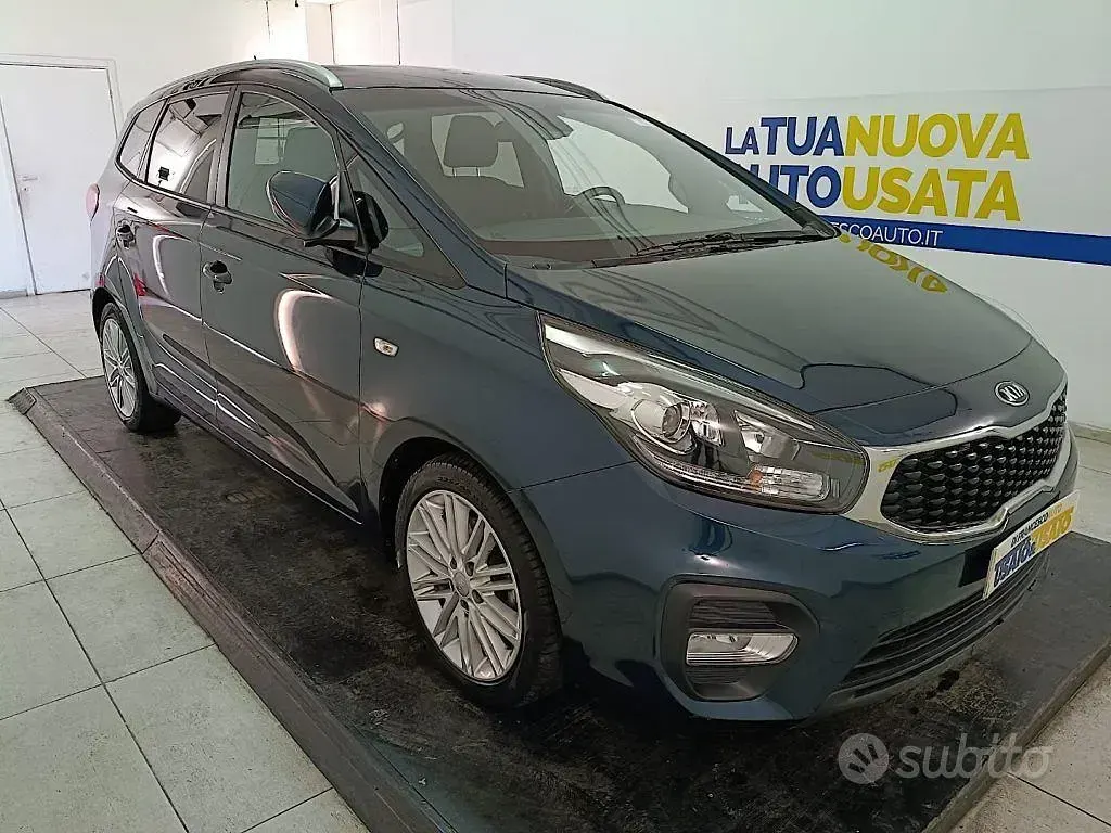 Usata Kia Carens 141 CV (103 kW) 2017 Nero metallizzato Monovolume