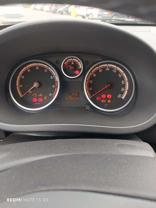 Usata Opel Corsa Edition 86 CV (63 kW) 2013 Utilitaria