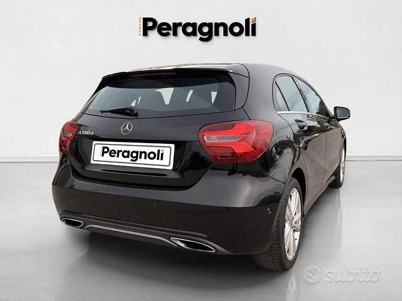 Usata Mercedes A180 109 CV (80 kW) 2018 Nero Berlina