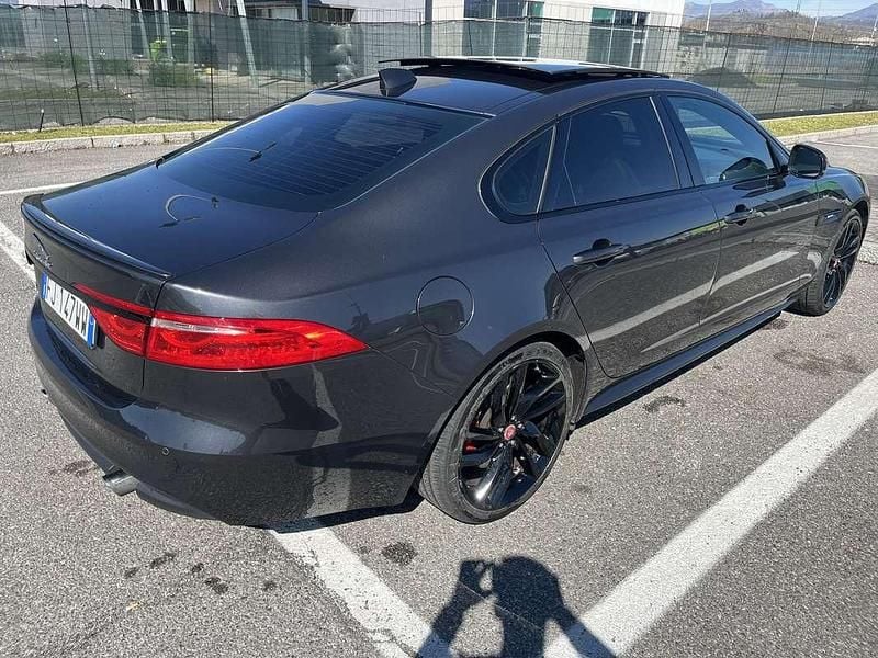 Usata Jaguar XF R-Sport 241 CV (177 kW) 2017 Berlina
