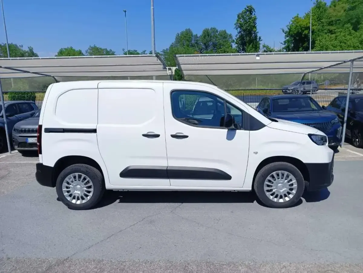 Nuova Toyota Proace City City 101 CV (74 kW) 2026 Bianco Monovolume