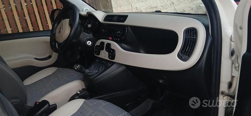 Usata Fiat Panda 85 CV (62 kW) 2015 Utilitaria
