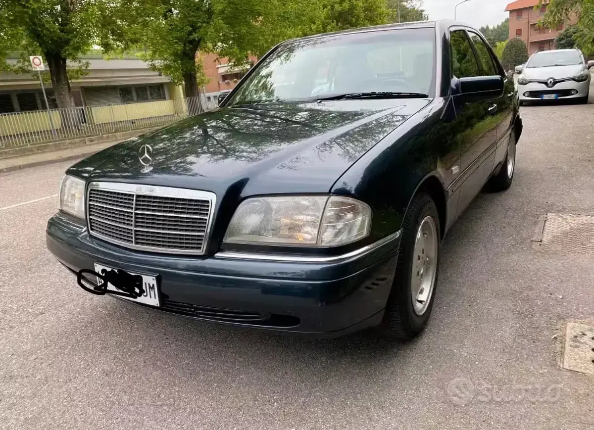 Usata Mercedes C180 Elegance 122 CV (89 kW) 1996 Berlina