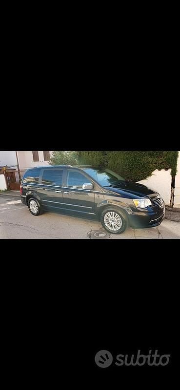 Usata Lancia Voyager Platinum 2014 Nero Monovolume