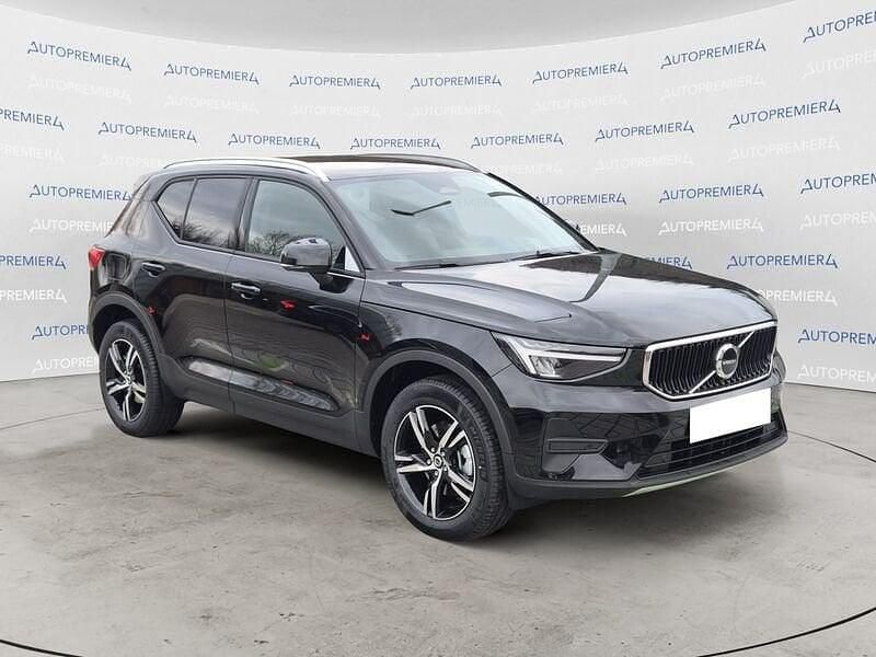 Nuova Volvo XC40 Core 163 CV (119 kW) 2025 Nero SUV