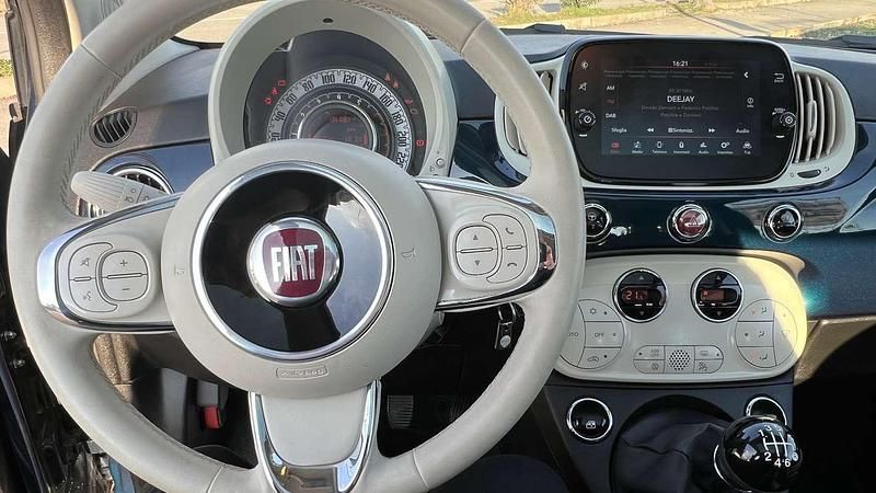 Usata Fiat 500 Dolcevita 69 CV (50 kW) 2023 Blu/azzurro Utilitaria