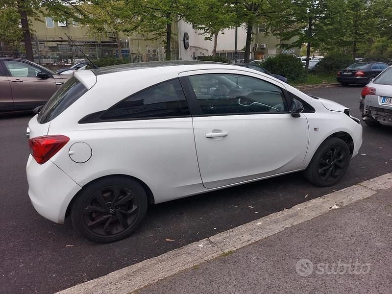 Usata Opel Corsa 95 CV (69 kW) 2015 Utilitaria