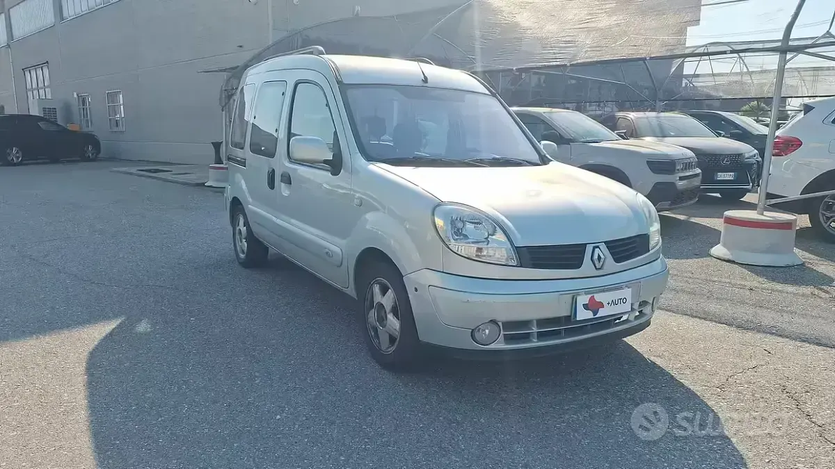 Usata Renault Kangoo 84 CV (61 kW) 2006 Grigio Monovolume