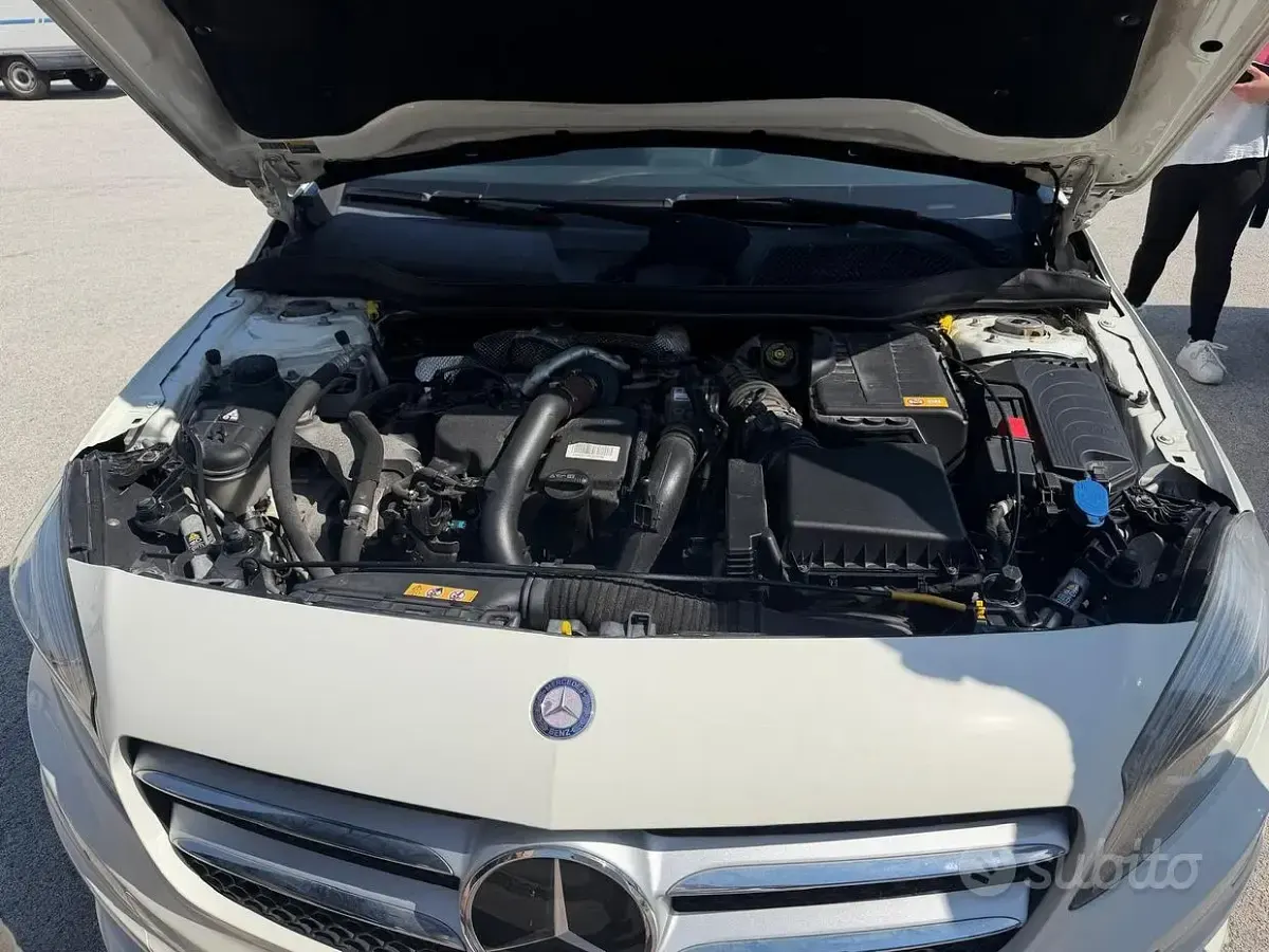 Usata Mercedes A180 109 CV (80 kW) 2014 Bianco Berlina